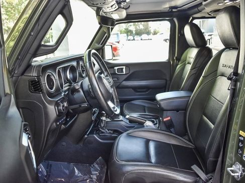 Used 2022 Jeep Wrangler Unlimited Sahara image 15