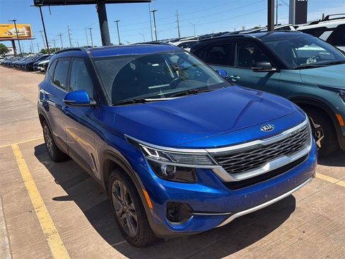 Certified 2021 Kia Seltos S FWD image 1