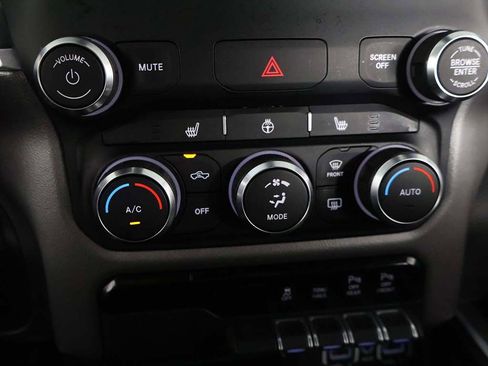 Used 2019 RAM 1500 Big Horn AWD/4WD image 42