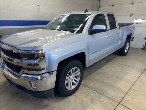 Used 2017 Chevrolet Silverado 1500 LT w/ All Star Edition image 3
