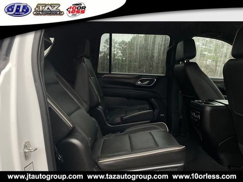 Used 2023 Chevrolet Suburban Premier AWD/4WD image 13