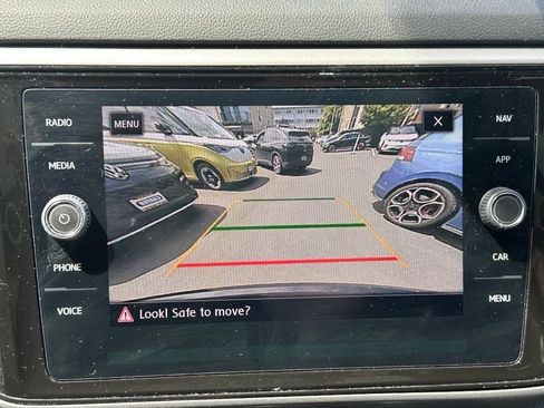 Used 2020 Volkswagen Atlas Cross Sport SEL Premium AWD/4WD image 11