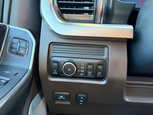 Used 2026 Ford F250 King Ranch w/ Tremor Off-Road Package AWD/4WD image 13