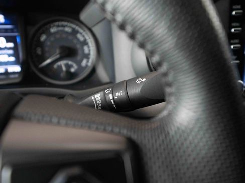 Used 2023 Toyota Tacoma TRD Off-Road w/ TRD Premium Off Road Package AWD/4WD image 14