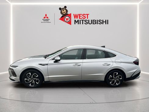 Used 2024 Hyundai Sonata SEL image 3