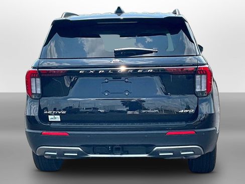 Used 2025 Ford Explorer Active w/ Active Comfort Package AWD/4WD image 4