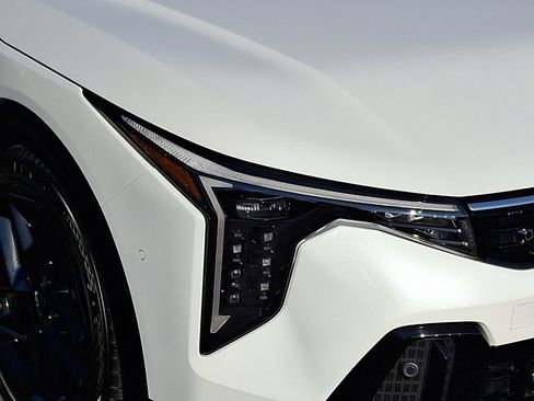 Used 2025 Kia K4 GT-Line Turbo image 9