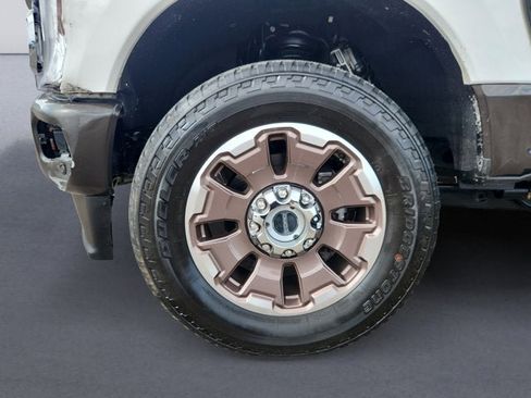 Certified 2024 Ford F350 King Ranch w/ FX4 Off-Road Package AWD/4WD image 14