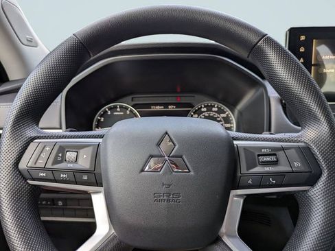 New 2026 Mitsubishi Outlander ES FWD image 27