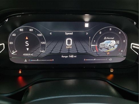 Used 2023 GMC Yukon XL Denali image 17