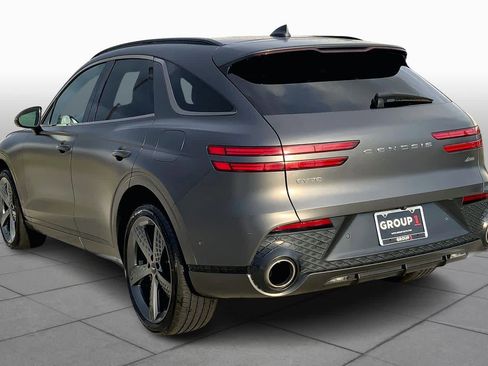 Used 2022 Genesis GV70 2.5T w/ Sport Prestige Package image 11