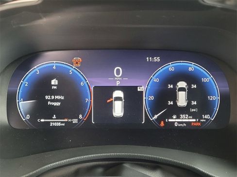 Used 2023 Toyota Highlander Limited image 14