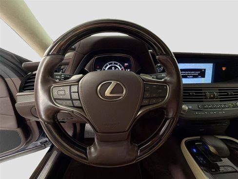 Used 2020 Lexus LS 500 w/ Interior Upgrade Package RWD image 11