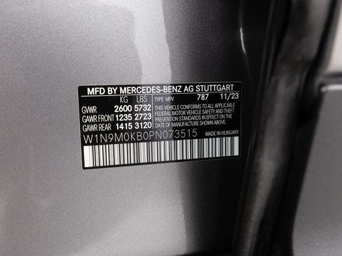 Used 2023 Mercedes-Benz EQB 300 4MATIC image 35