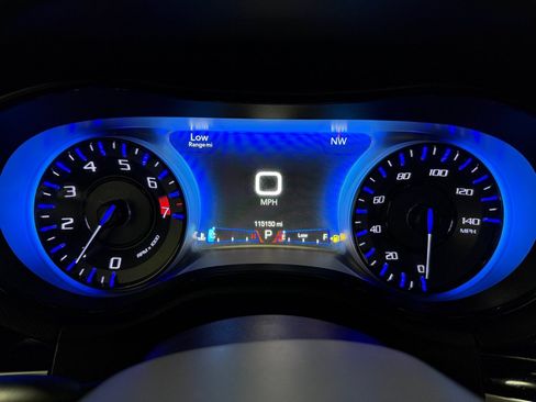Used 2017 Chrysler 300 S w/ S Model Appearance Package RWD image 14