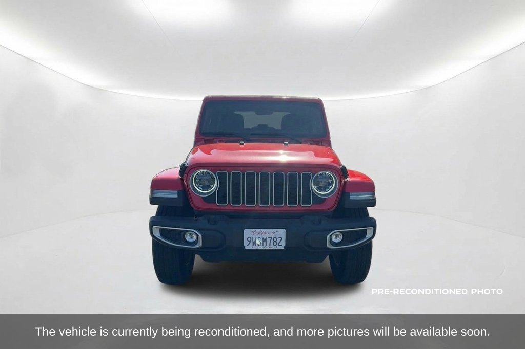 Used 2026 Jeep Wrangler Unlimited Sahara AWD/4WD image 2