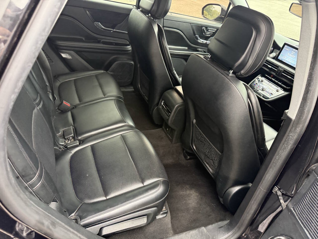 Used 2020 Lincoln Corsair FWD w/ Rear Removable Package Tray image 15
