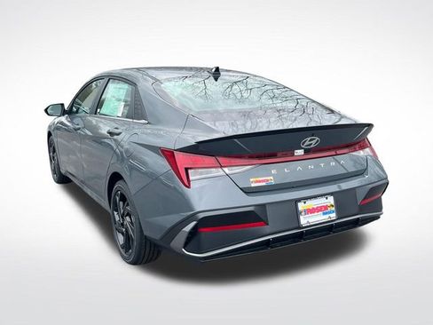 New 2026 Hyundai Elantra SEL Sport Premium FWD image 3