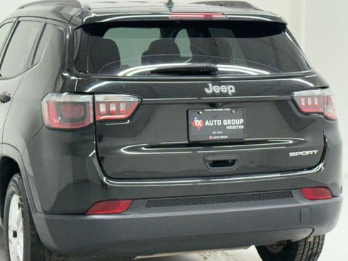 Used 2018 Jeep Compass Sport image 36