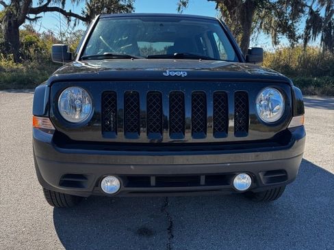 Used 2017 Jeep Patriot Latitude image 8