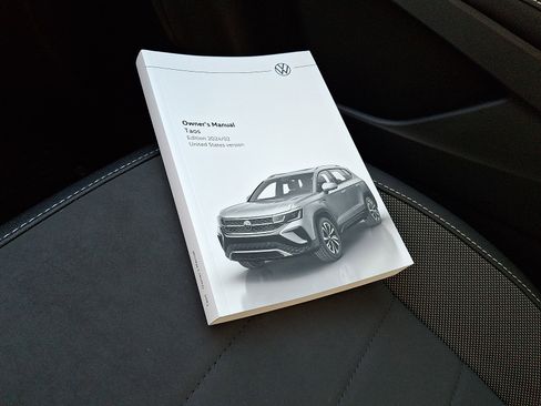 Used 2024 Volkswagen Taos SE image 26