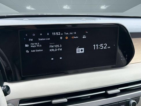 Used 2023 Hyundai Palisade Limited FWD image 20