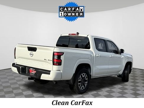 Used 2024 Nissan Frontier SL w/ Technology Package image 3