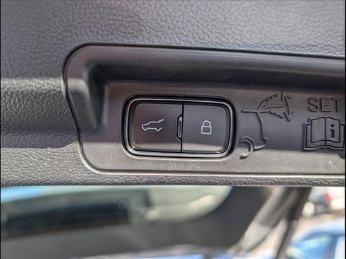 Used 2023 Ford Explorer ST-Line image 20