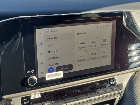 Used 2026 Toyota Camry SE image 25