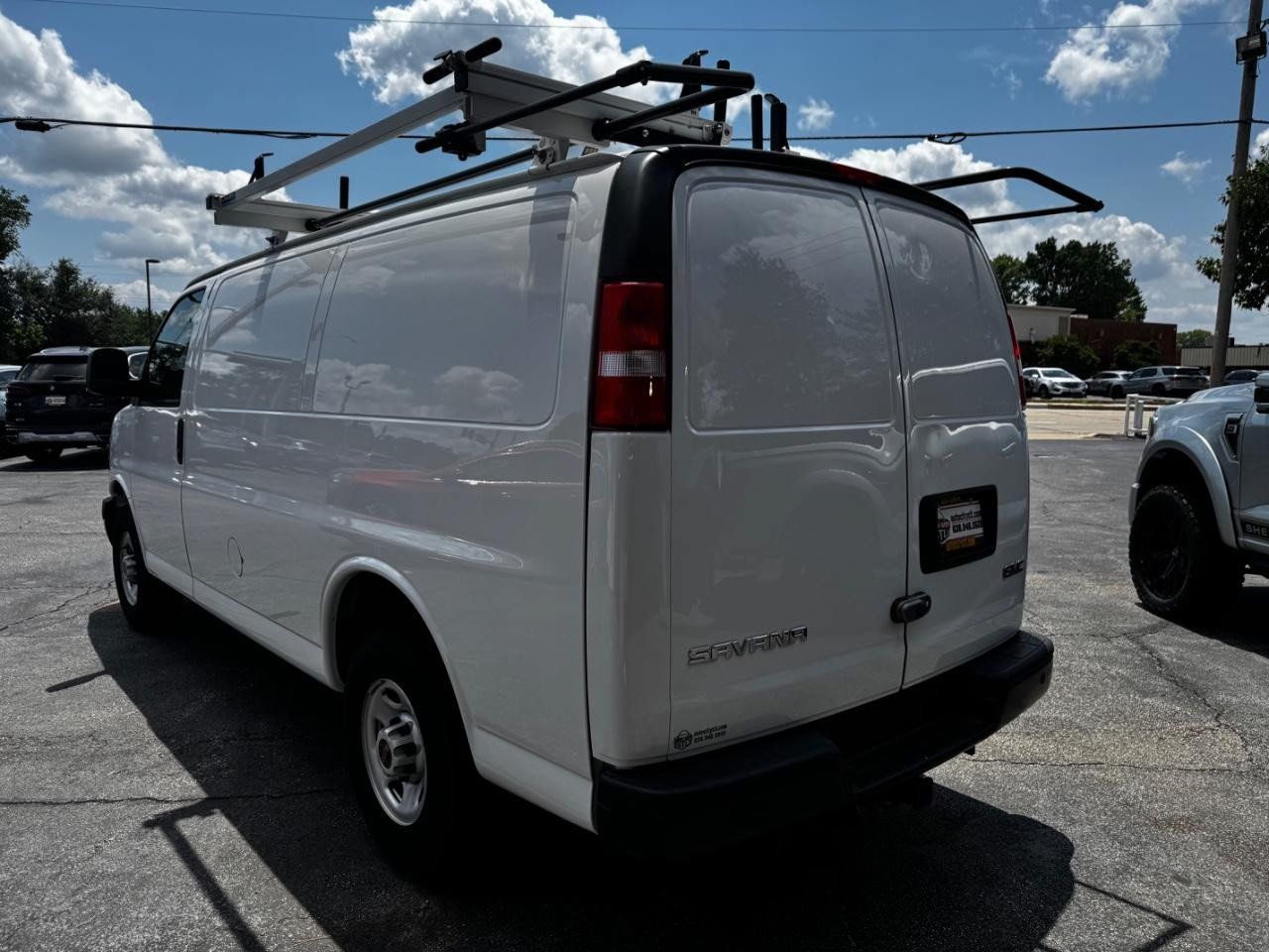 Used 2024 GMC Savana 2500 w/ Driver Convenience Package RWD image 5