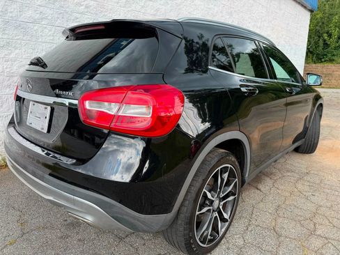 Used 2017 Mercedes-Benz GLA 250 4MATIC image 3