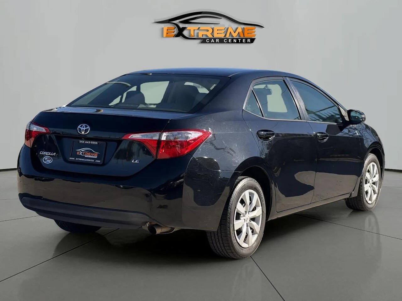 Used 2015 Toyota Corolla LE FWD image 6