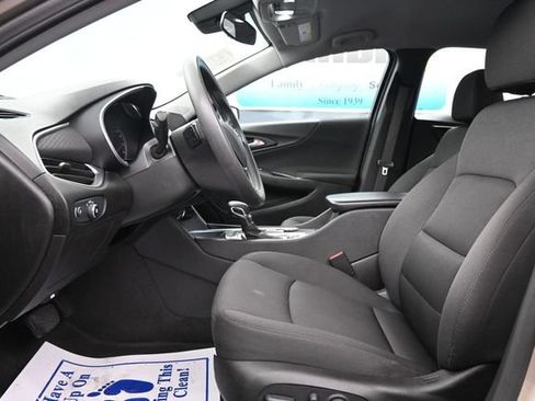Used 2024 Chevrolet Malibu LT FWD image 10