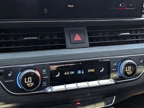 Used 2023 Audi A4 2.0T Premium w/ Convenience Package image 9