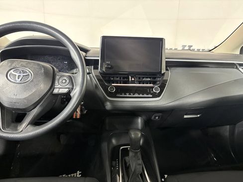 Used 2026 Toyota Corolla LE FWD image 24