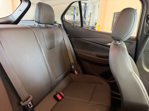 Used 2025 Buick Encore GX Preferred FWD image 32