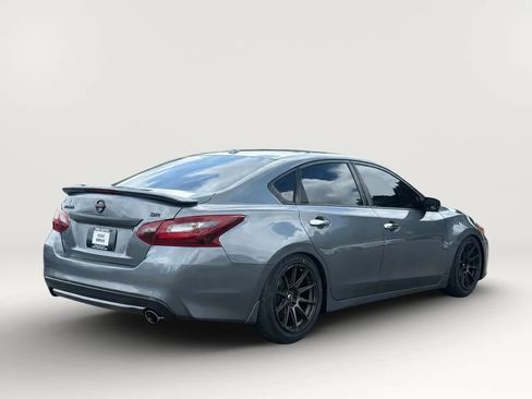 Used 2018 Nissan Altima 2.5 SR w/ SR Midnight Edition FWD image 5