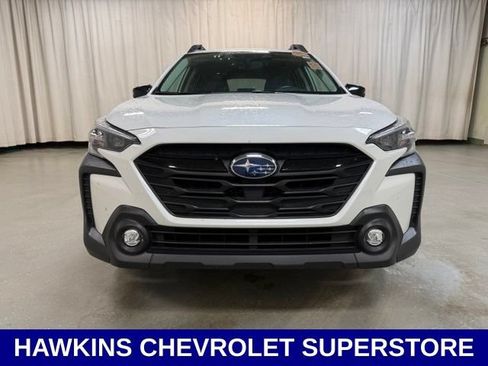Used 2025 Subaru Outback Onyx Edition AWD/4WD image 12