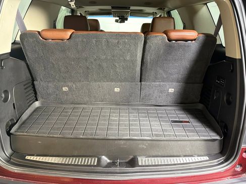 Used 2017 Cadillac Escalade Premium Luxury AWD/4WD image 16
