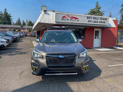 Used 2020 Subaru Forester Touring w/ Popular Package #2 AWD/4WD image 6