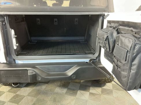 Used 2023 Ford Bronco Outer Banks image 9