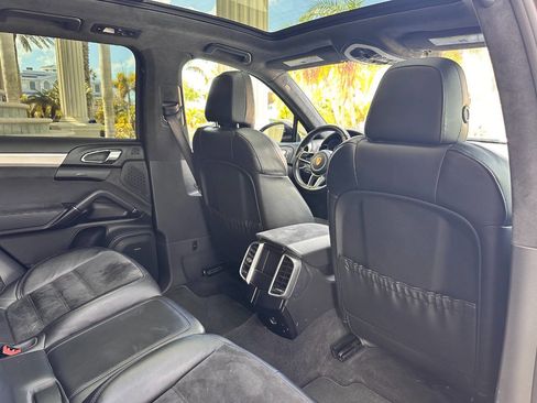 Used 2017 Porsche Cayenne GTS image 71