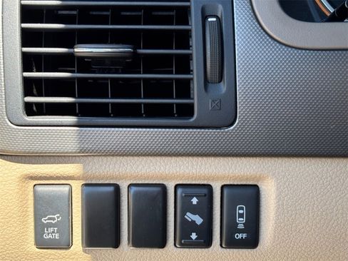 Used 2014 Nissan Armada SV w/ SV Driver Package image 28