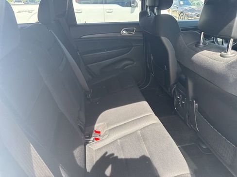 Used 2014 Jeep Grand Cherokee Laredo w/ Quick Order Package 23E RWD image 16
