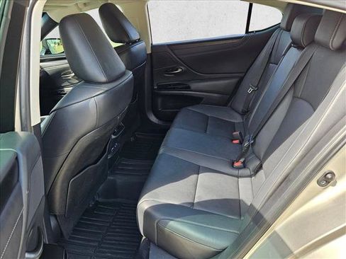 Used 2023 Lexus ES 350 w/ Premium Package FWD image 18