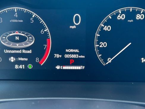Used 2024 Honda Pilot Touring image 37