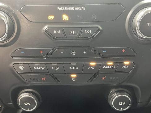 Used 2019 Ford Ranger XLT w/ Equipment Group 302A Luxury AWD/4WD image 21