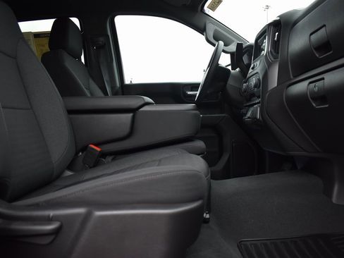 Used 2024 Chevrolet Silverado 1500 Custom Trail Boss w/ LPO, Dark Essentials Package image 11