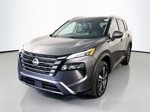 Used 2024 Nissan Rogue SL image 4