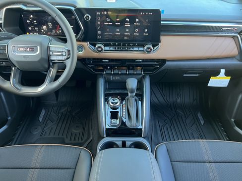 New 2026 GMC Canyon AT4 w/ Technology Plus Package AWD/4WD image 30